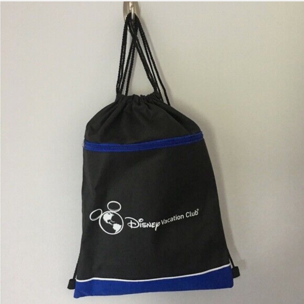 NWOT Exclusive! Disney Vacation Club Drawstring Backpack